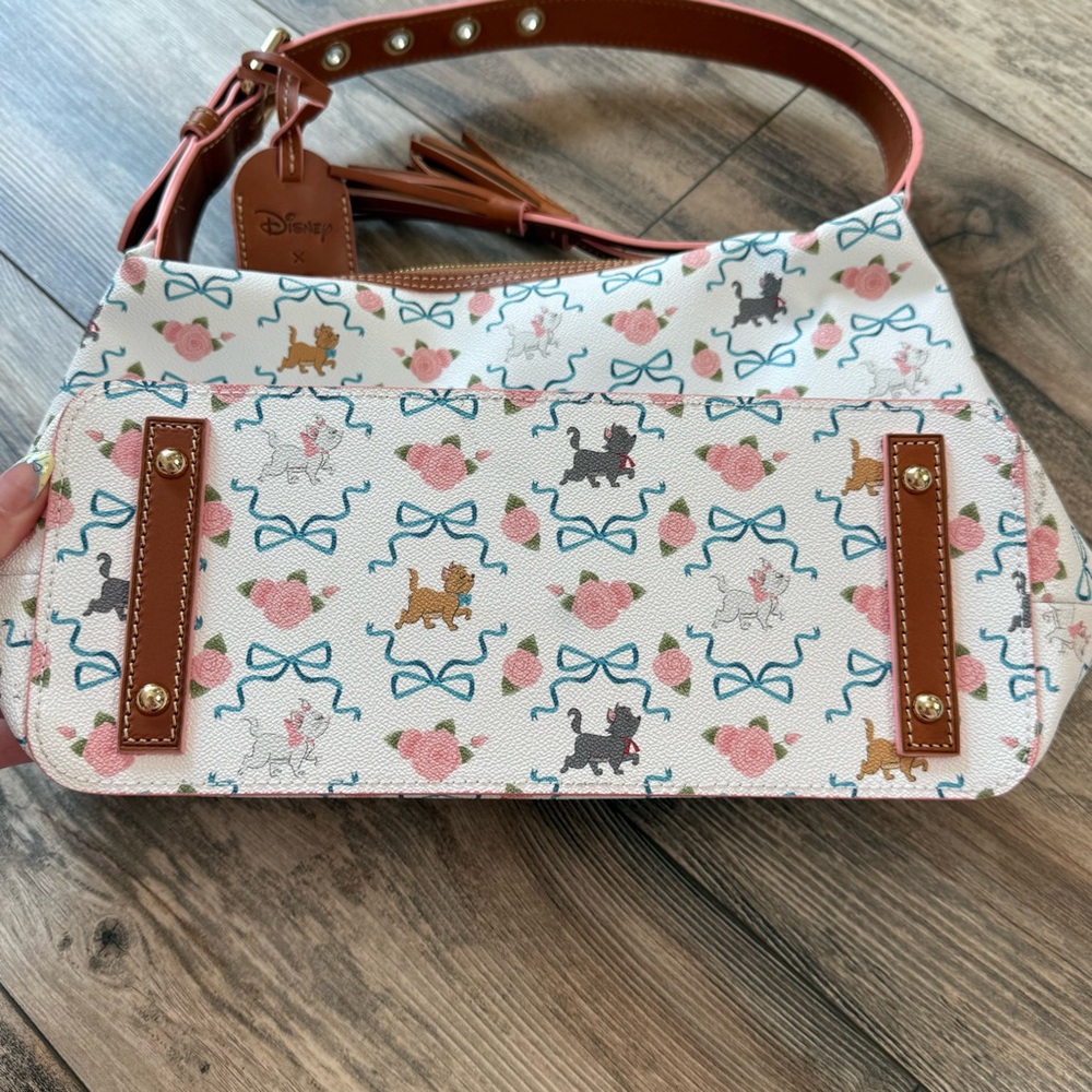 Dooney & Bourke Aristocats Patterned Shoulder Bag - Picture 3 of 16